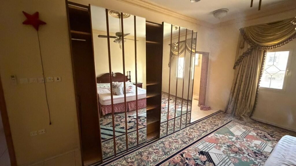 Used Wardrobe